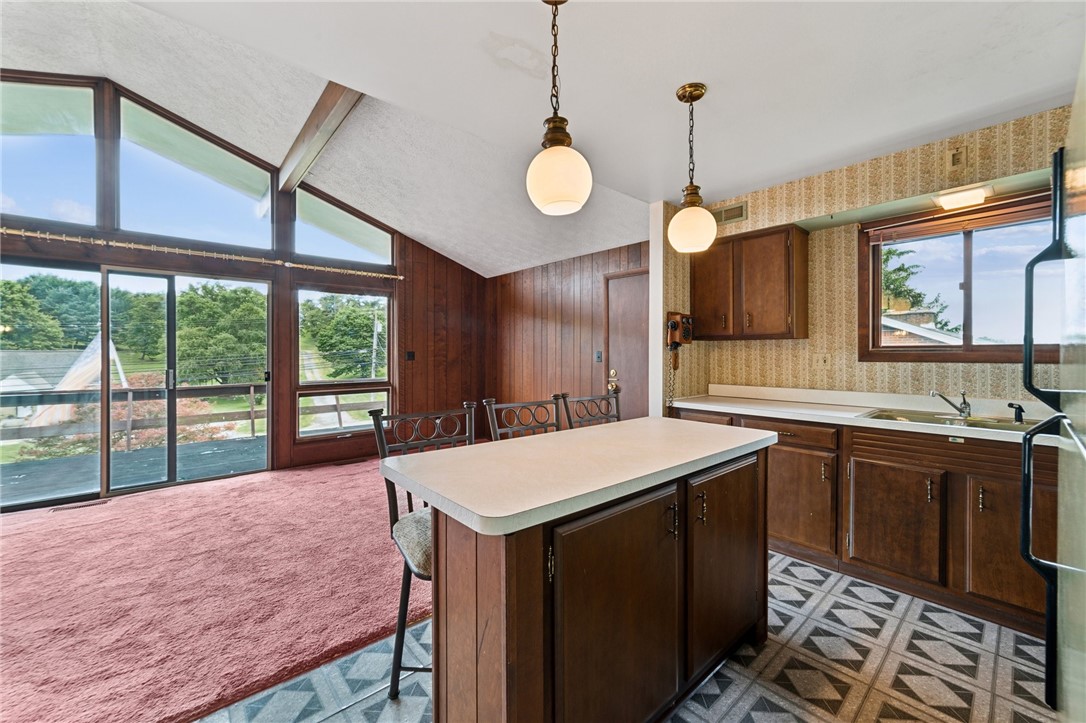 163 Broadlawn Dr