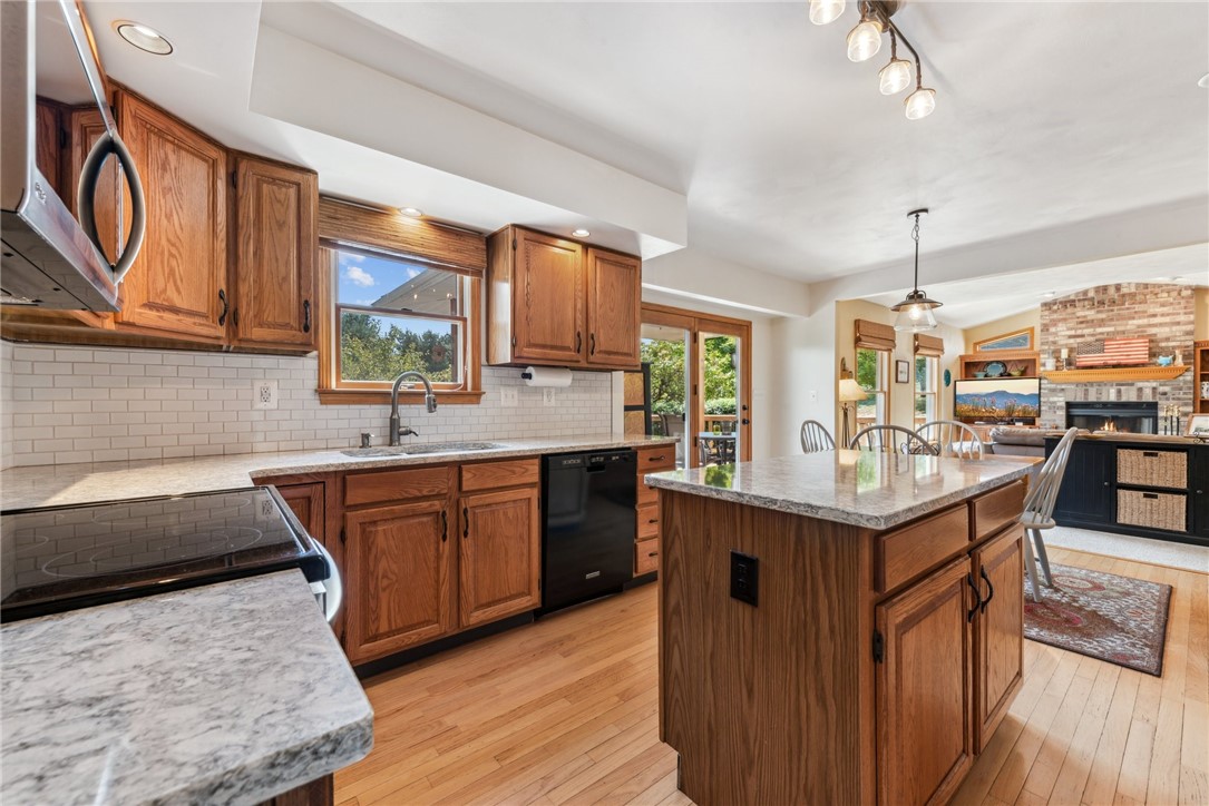 108 Stoney Creek Ln