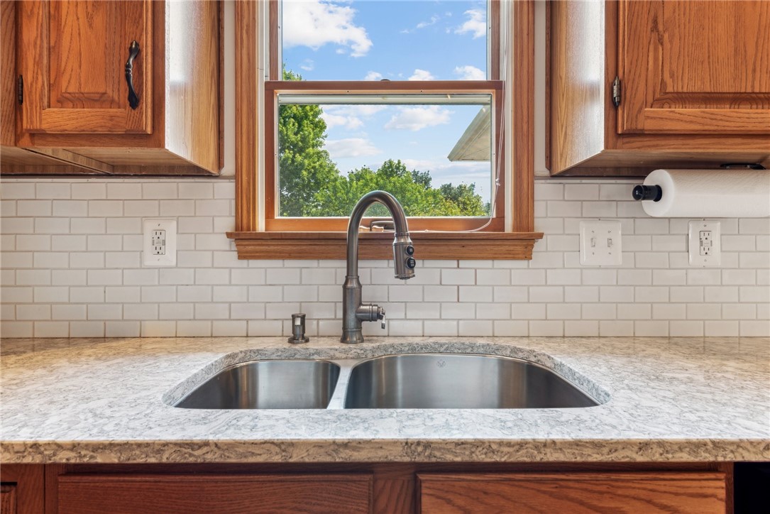 108 Stoney Creek Ln