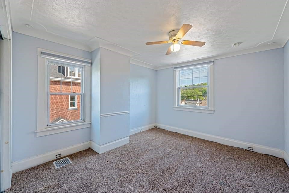 1134 Lincoln Way