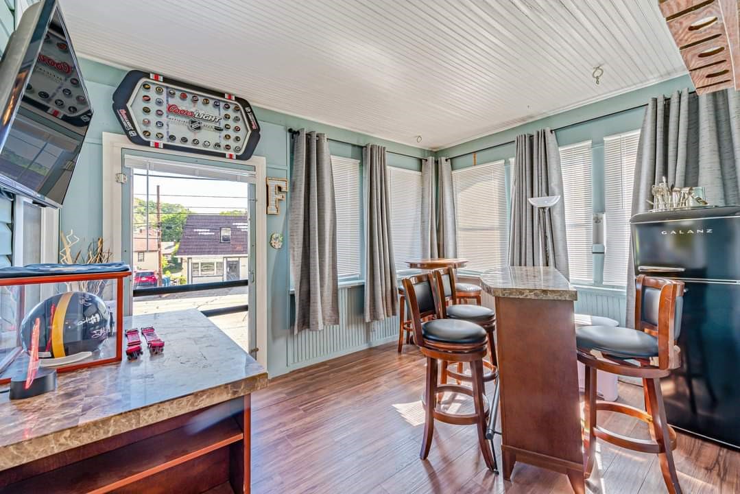 1134 Lincoln Way