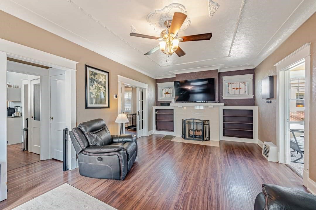 1134 Lincoln Way