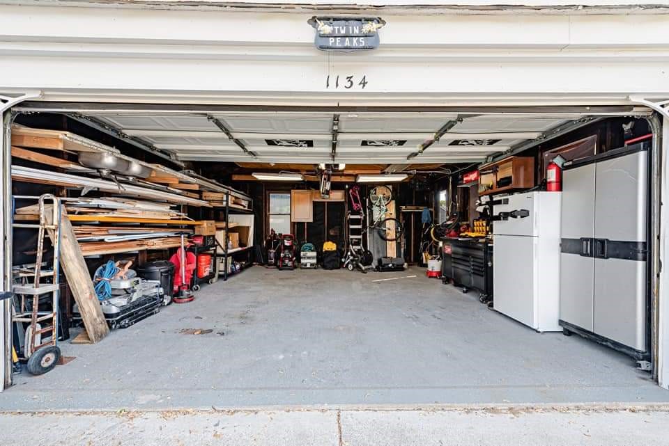 1134 Lincoln Way