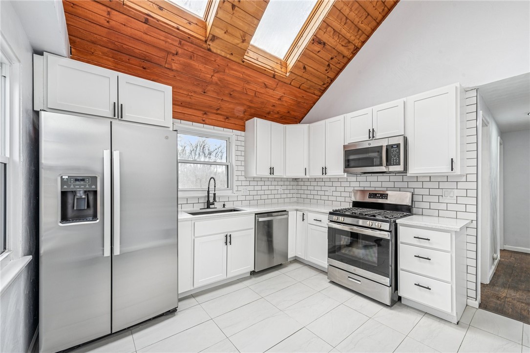606 Maplehurst