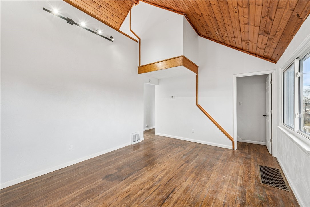 606 Maplehurst