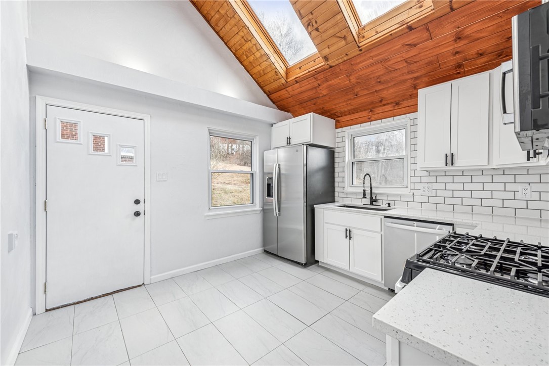 606 Maplehurst
