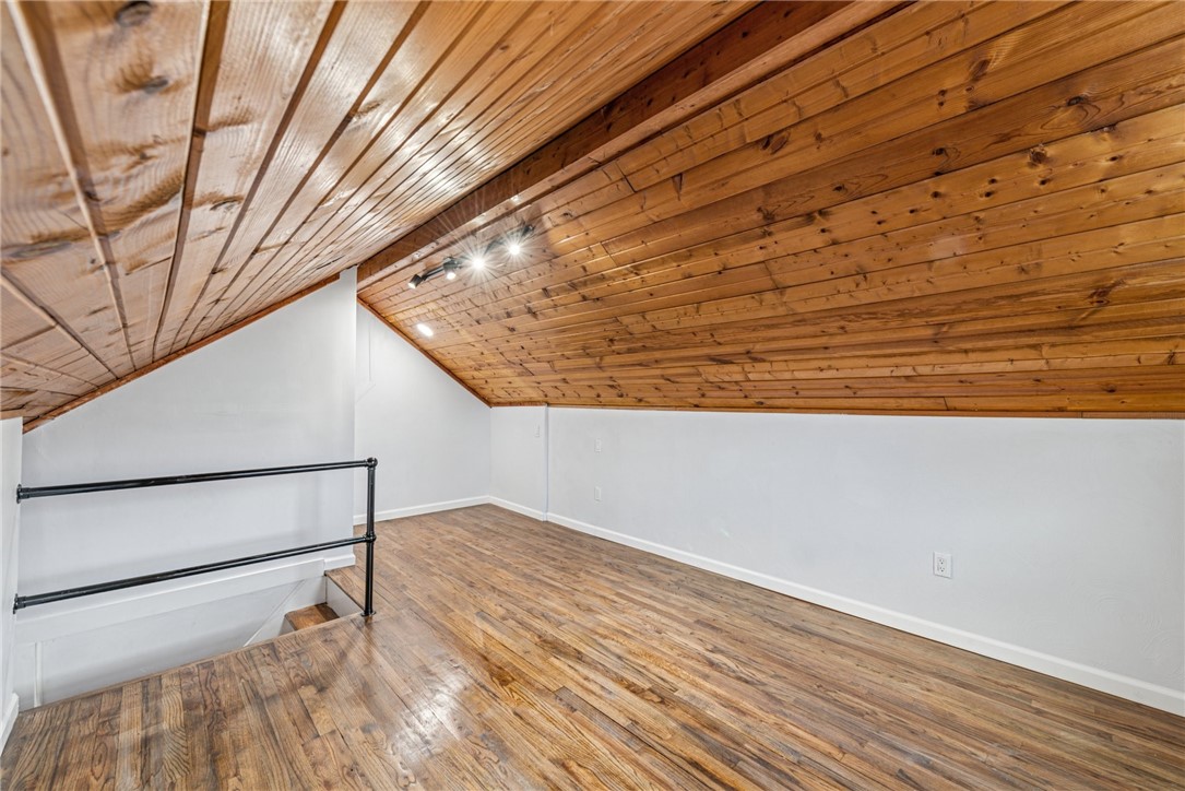 606 Maplehurst