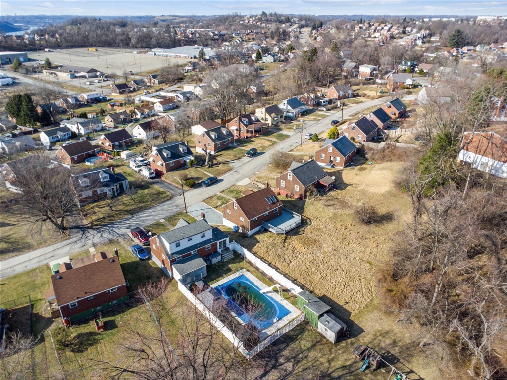 606 Maplehurst