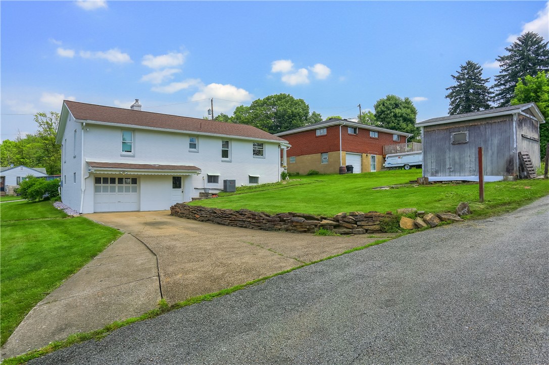 73 Webster Ave