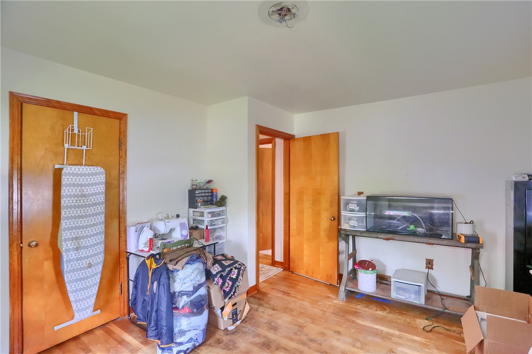 73 Webster Ave