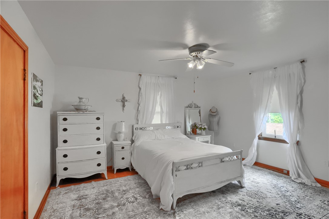 73 Webster Ave