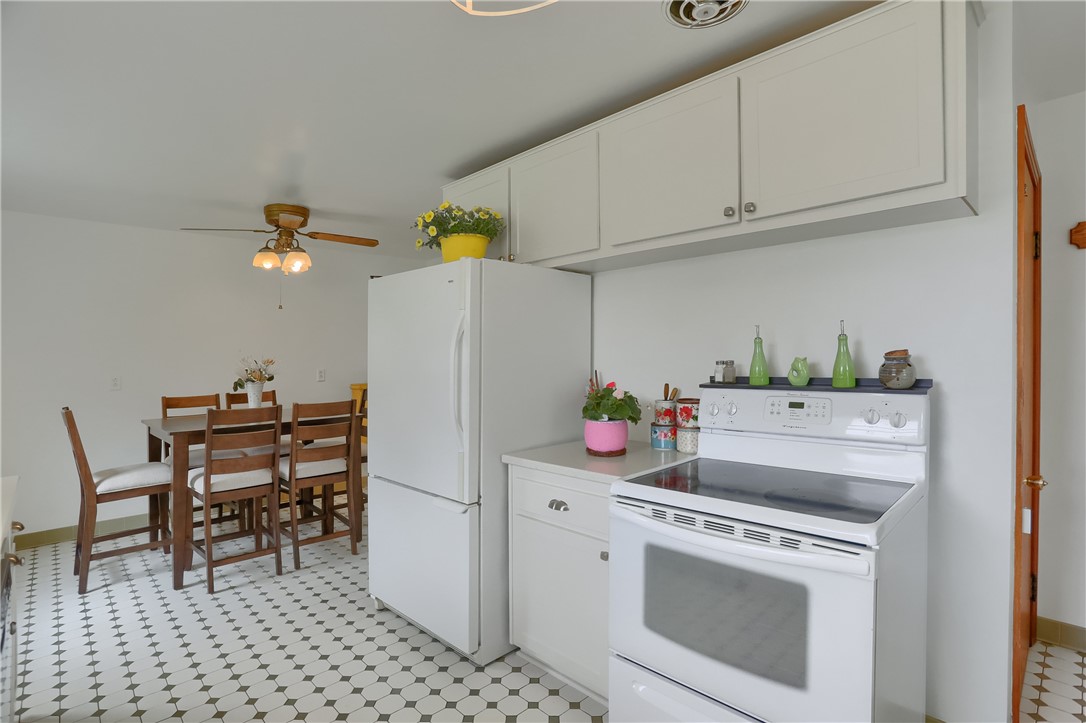 73 Webster Ave