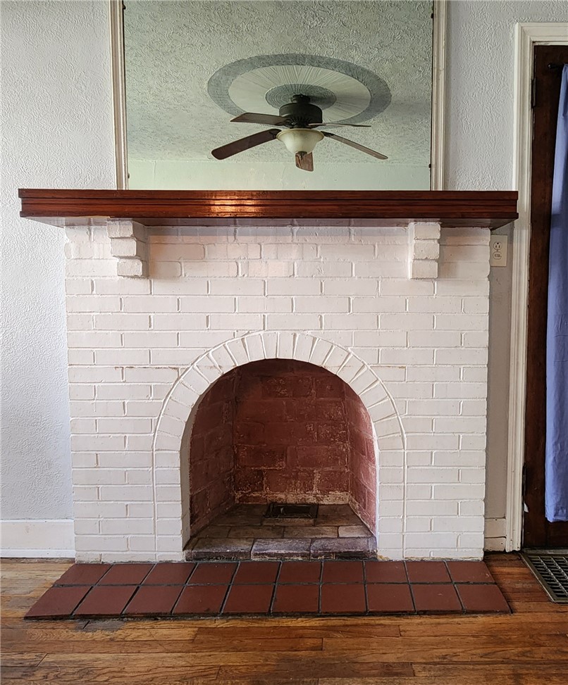 525 James St