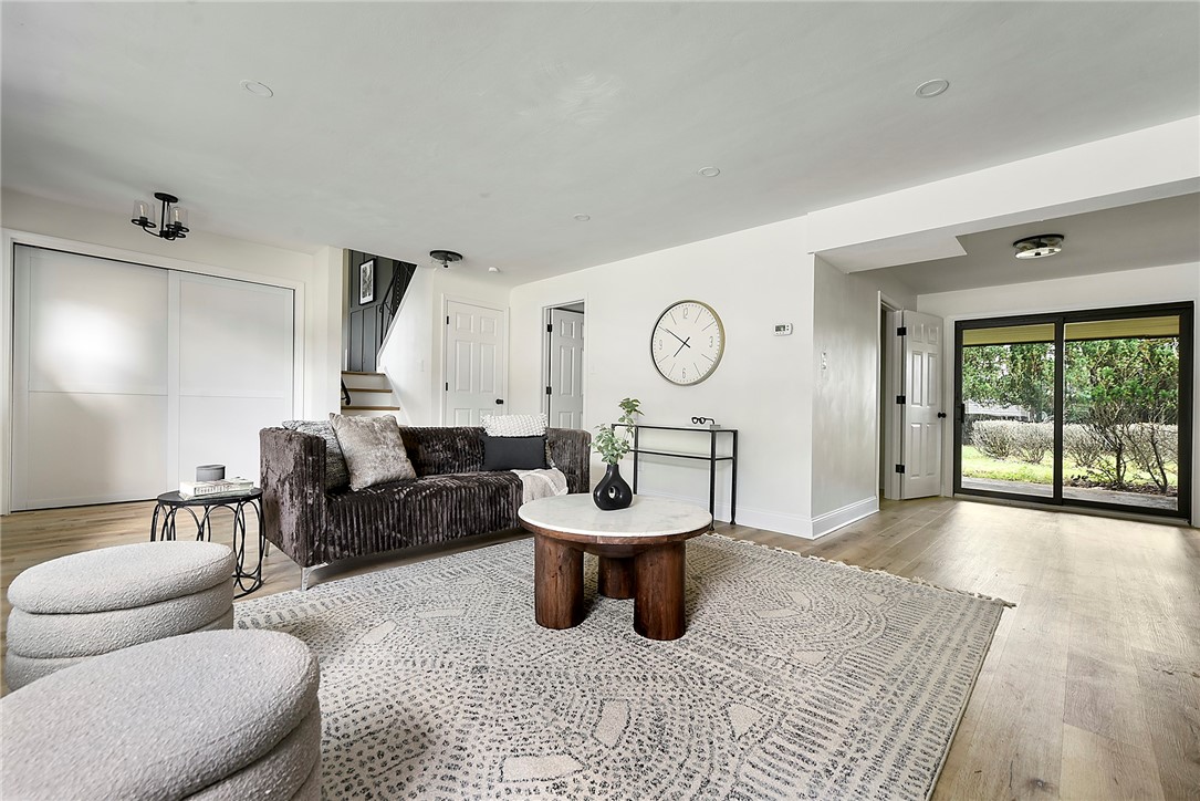 125 Woodgate Rd