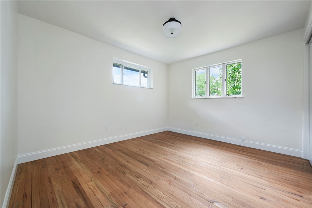 125 Woodgate Rd