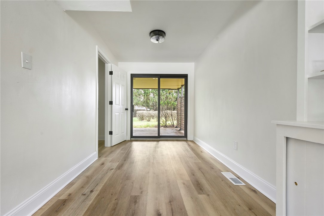 125 Woodgate Rd