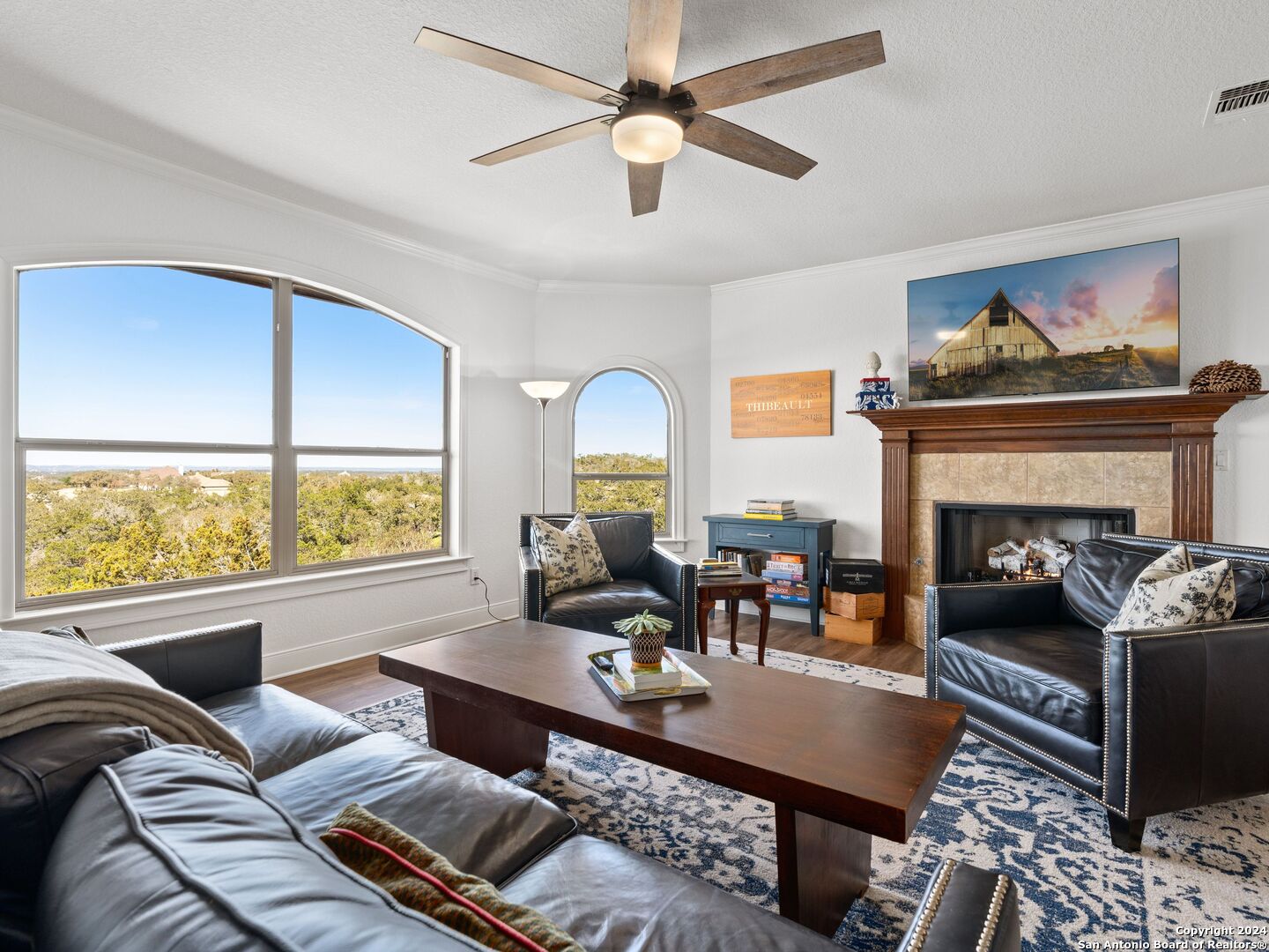2085 Holland Springs