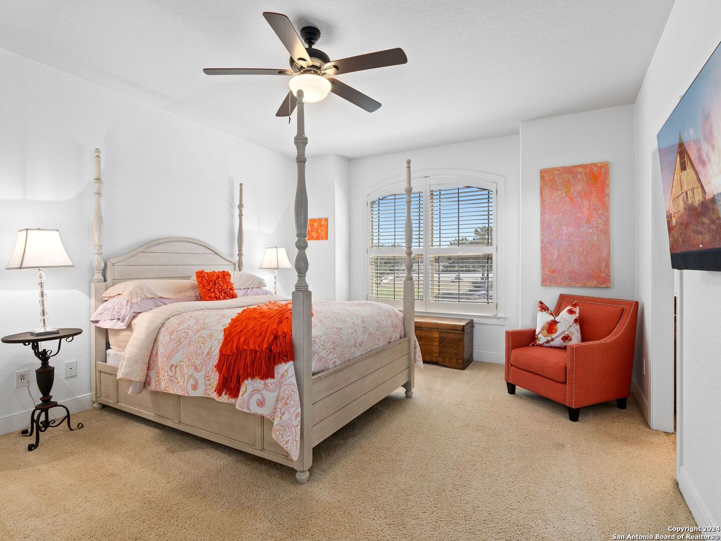 2085 Holland Springs