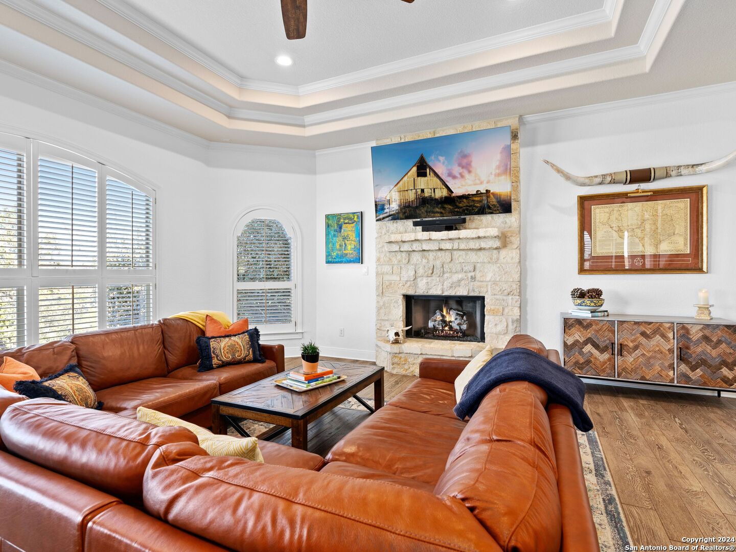 2085 Holland Springs