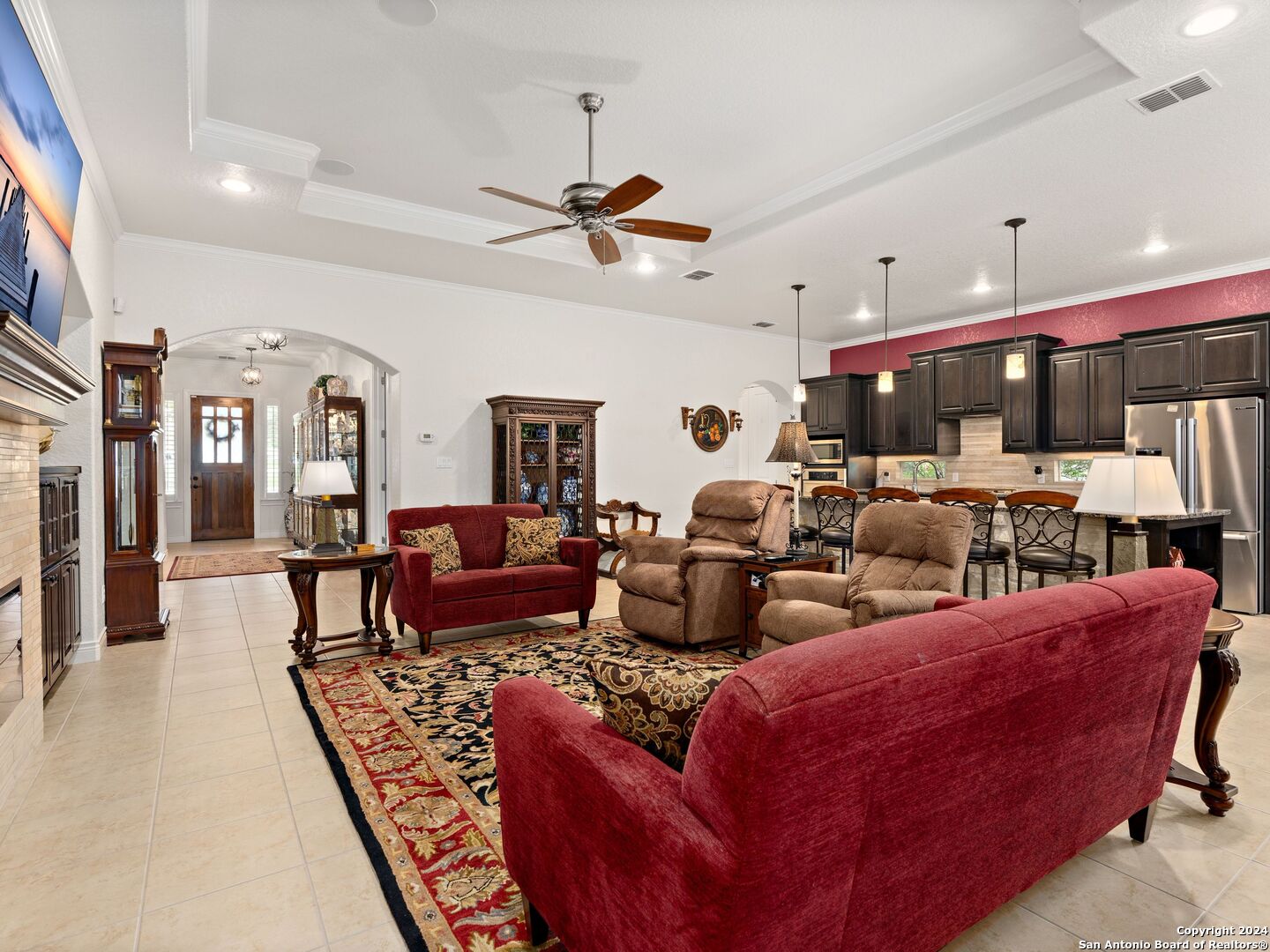 323 WAUFORD WAY