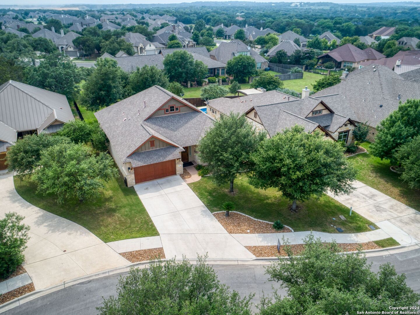 323 WAUFORD WAY