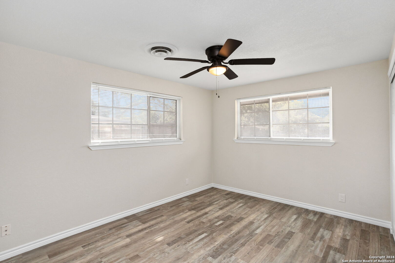 405 DRIFTWIND DR