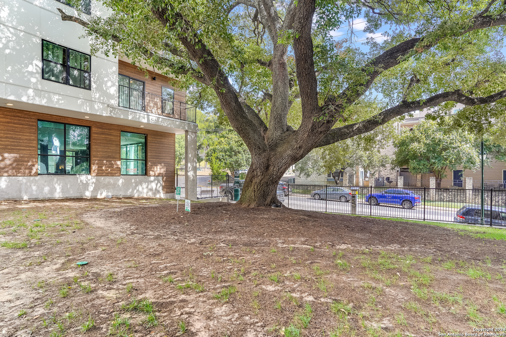 2500 Longview St. Unit: 307