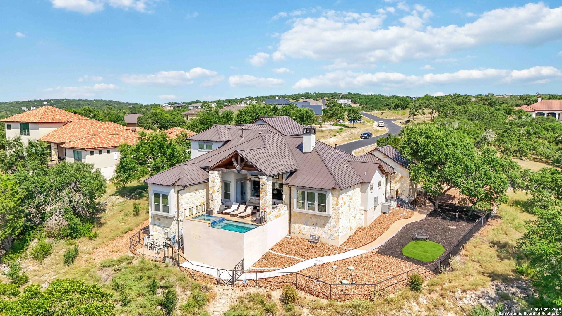 2204 SIERRA MADRE