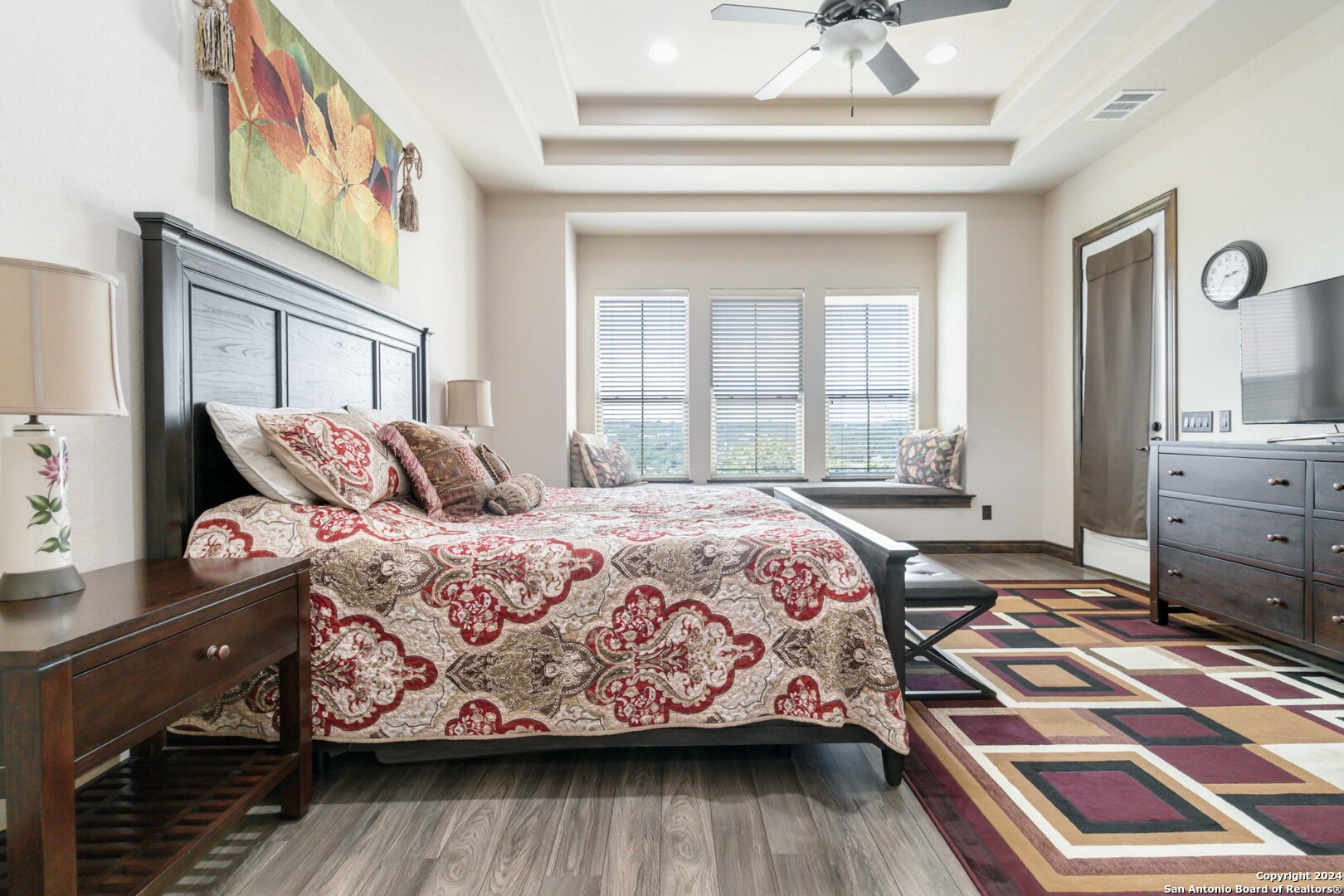2204 SIERRA MADRE
