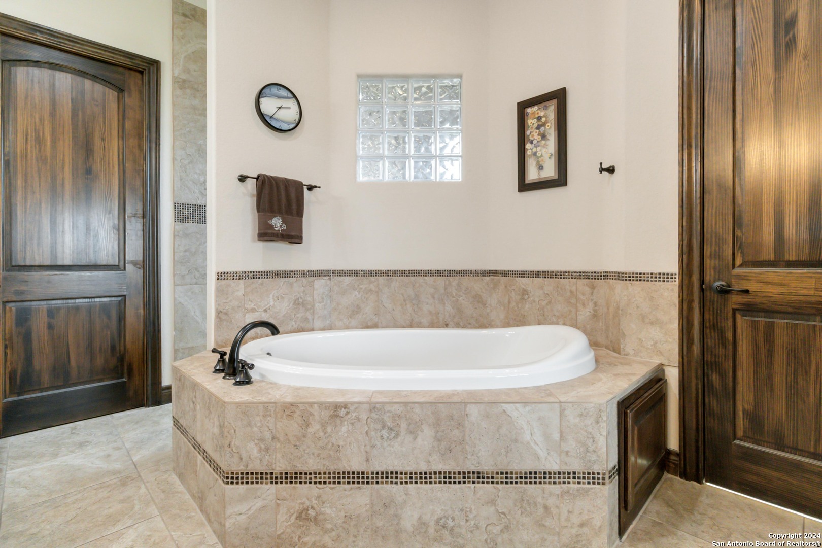 2204 SIERRA MADRE