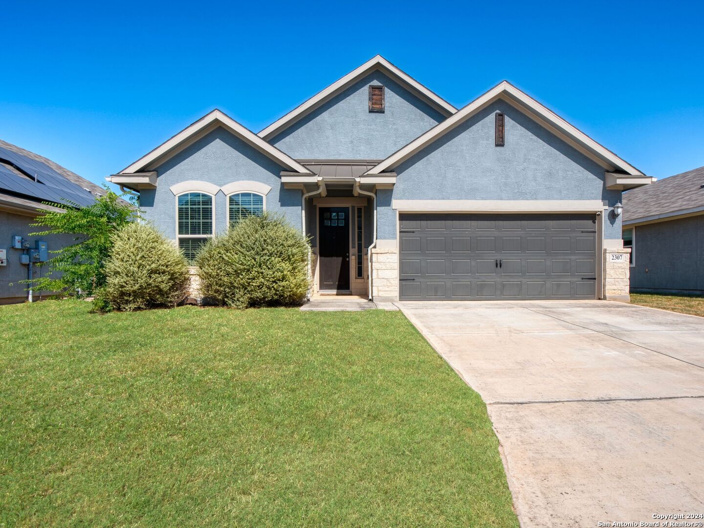 2307 OLIVE WAY