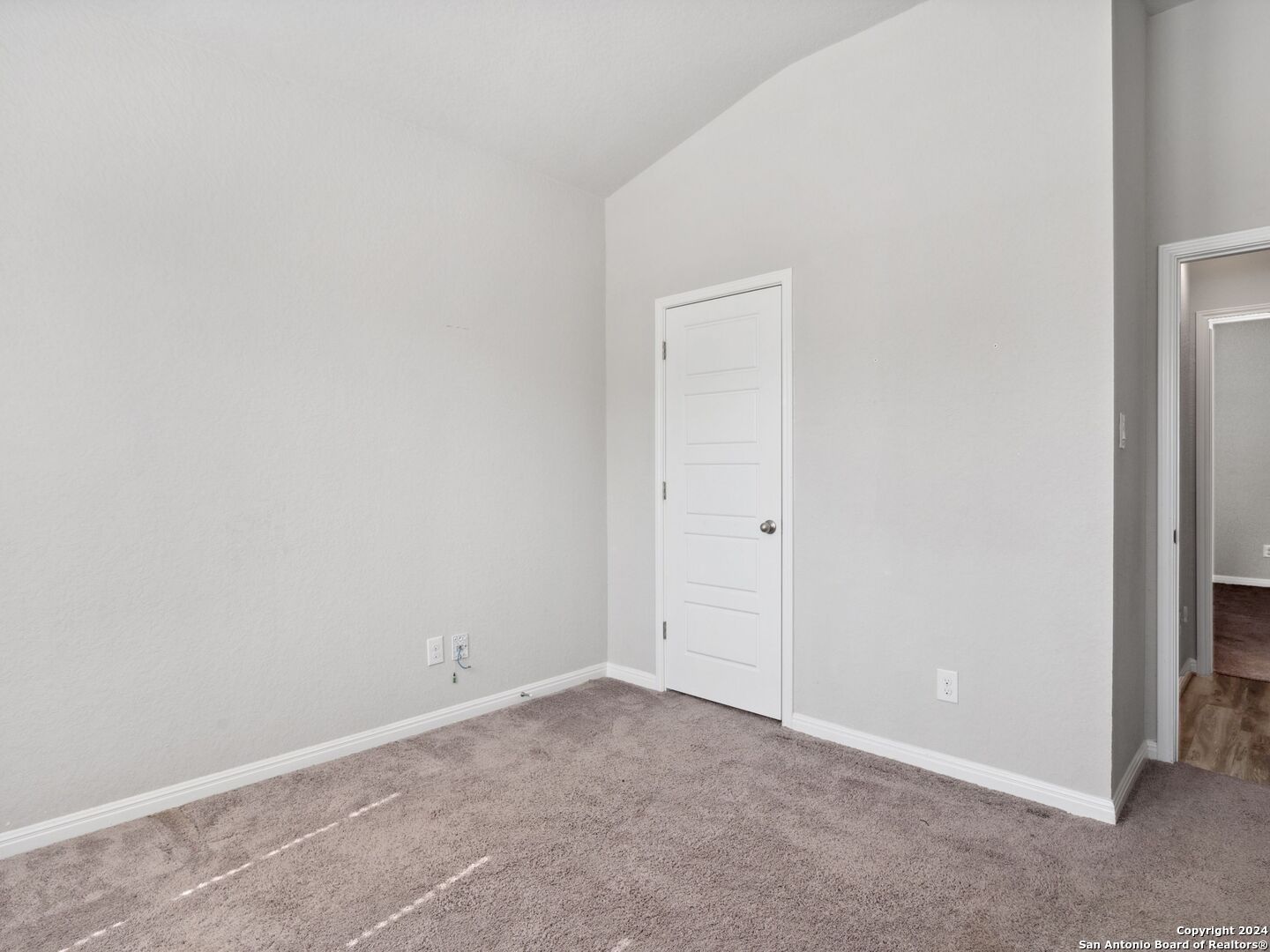 2307 OLIVE WAY