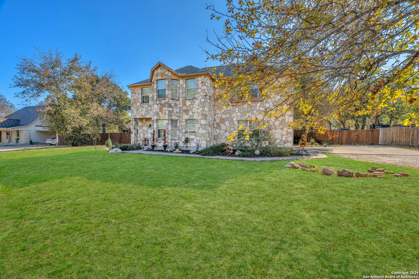 5222 SAVANNAH WAY