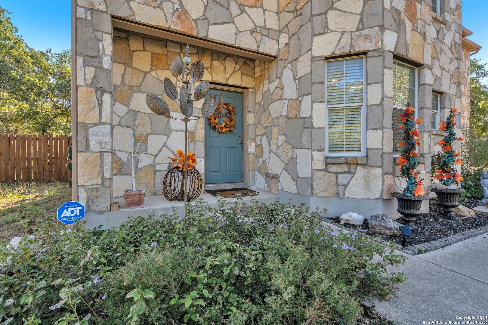 5222 SAVANNAH WAY