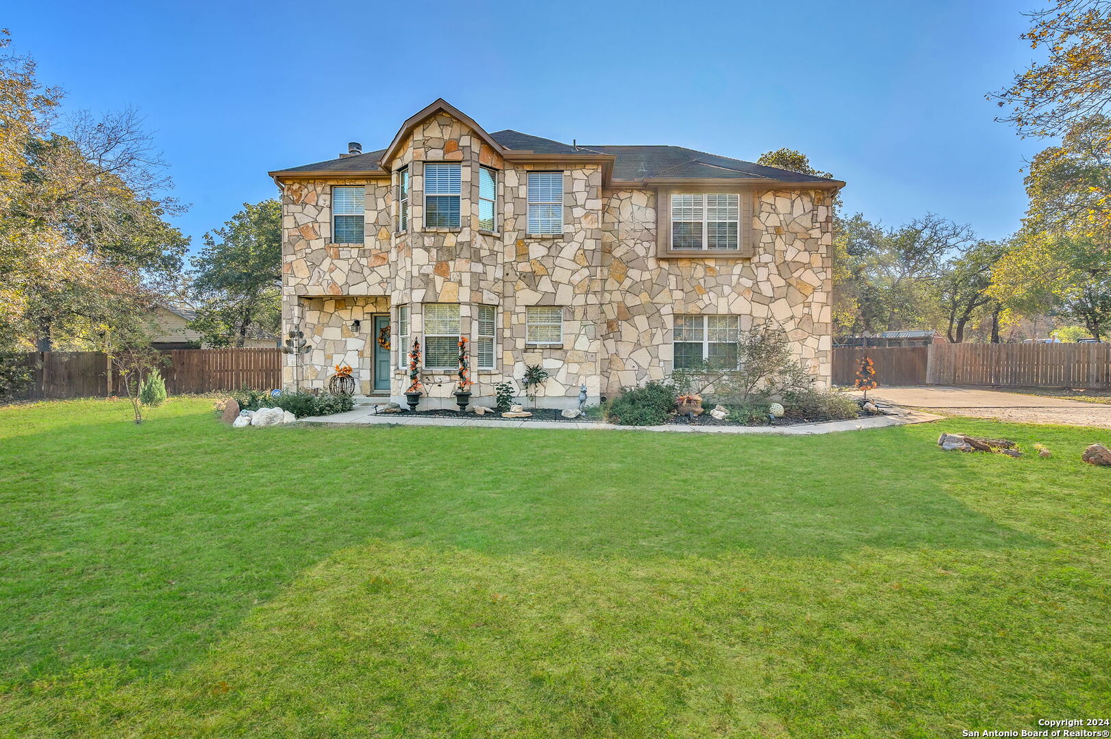 5222 SAVANNAH WAY