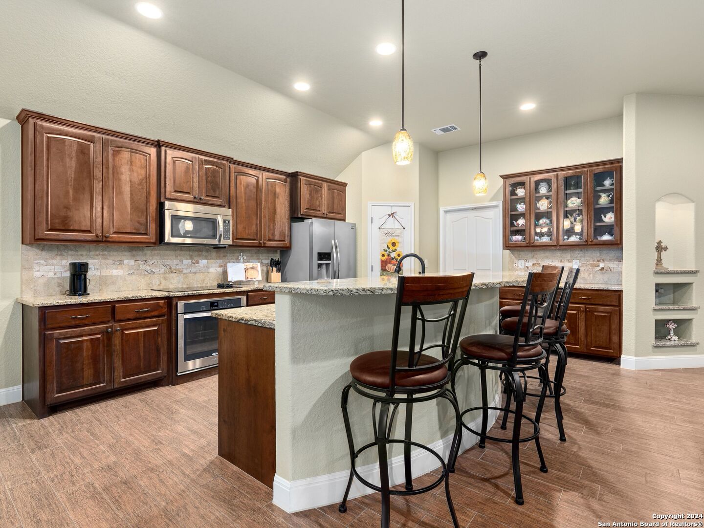 2254 SUNGATE DR