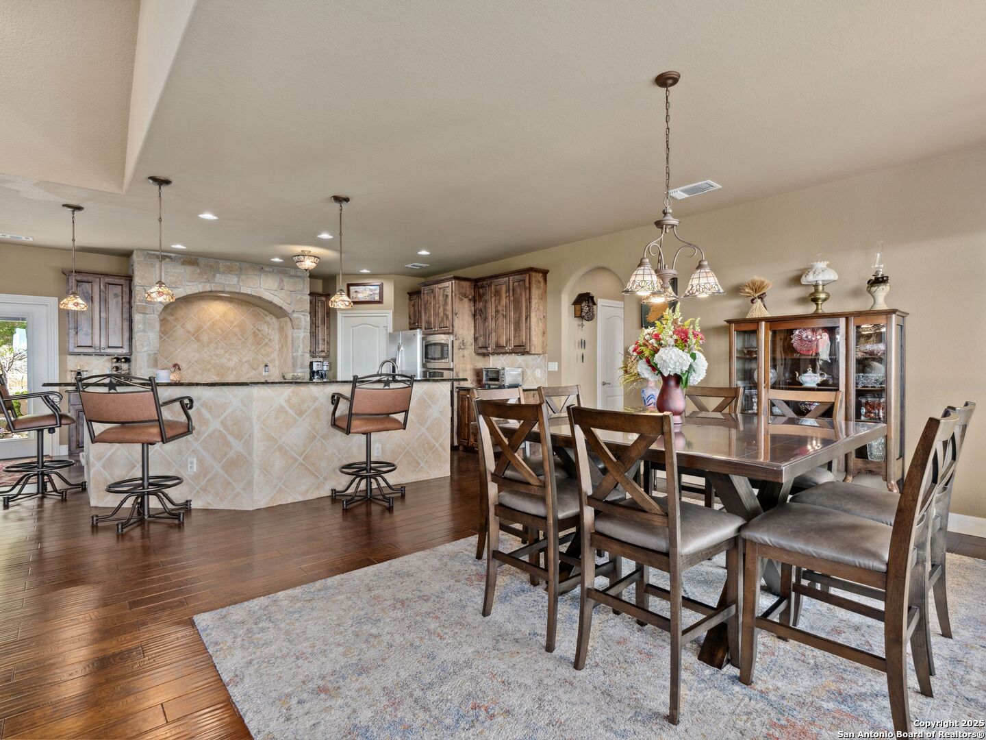768 COLLEEN DR