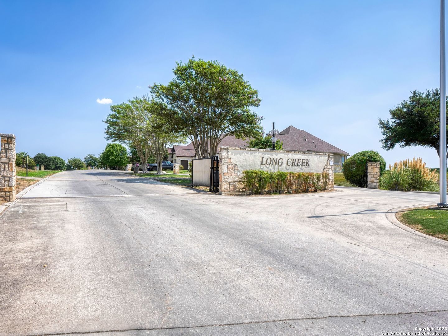 115 PINNACLE DR