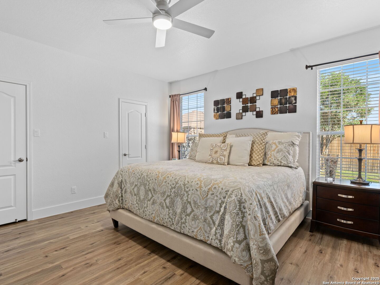 20934 Foothill Pine