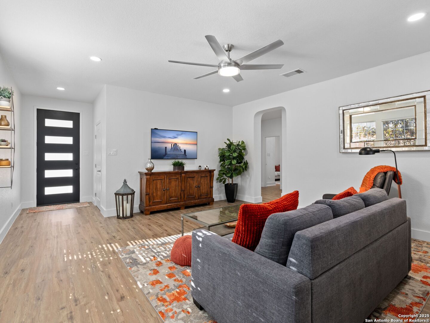 20934 Foothill Pine