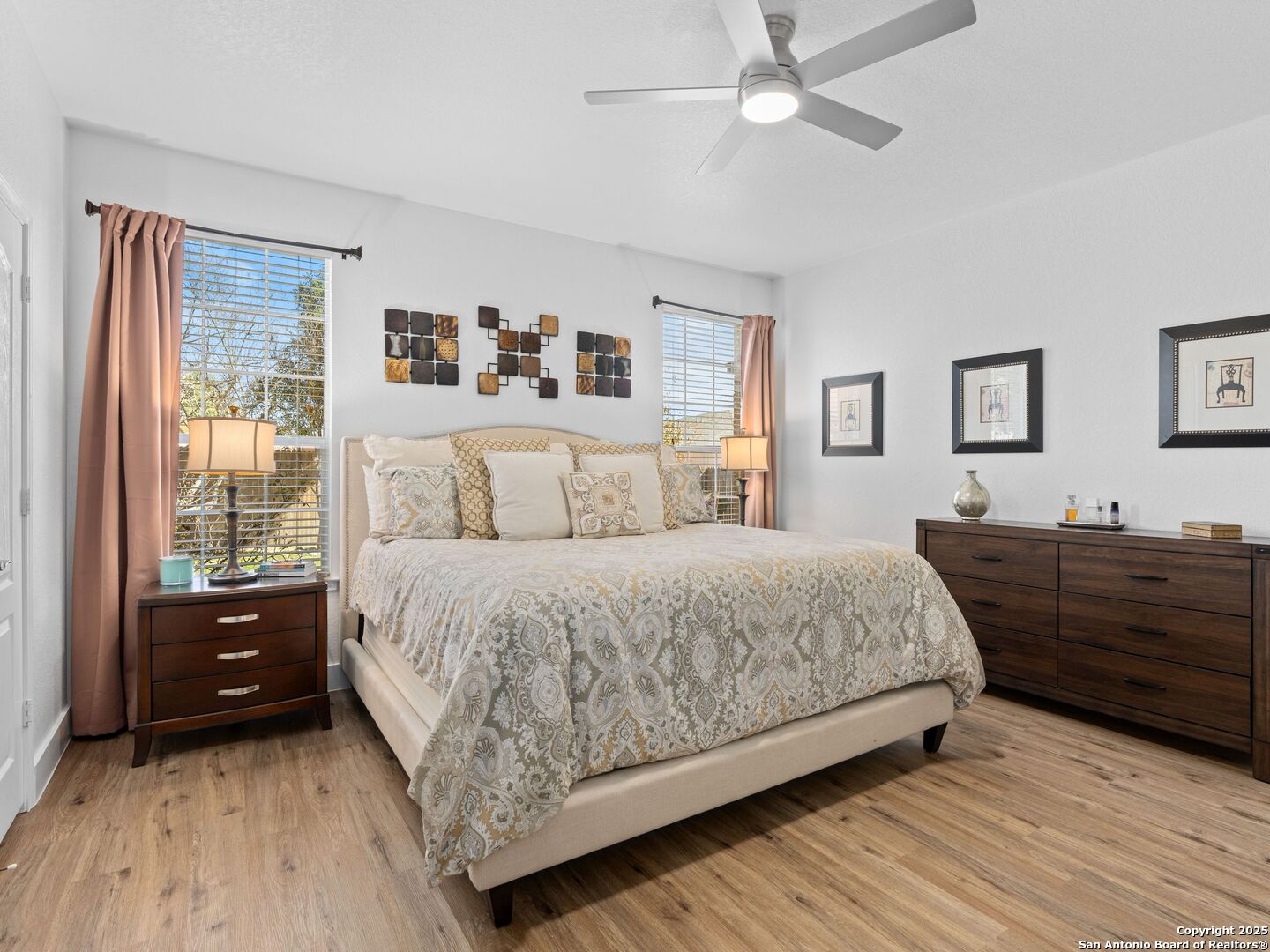 20934 Foothill Pine