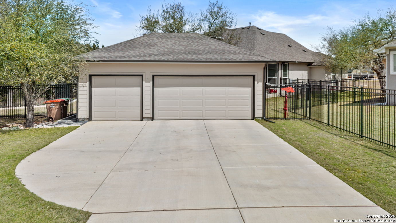 1411 Meyer Pkwy
