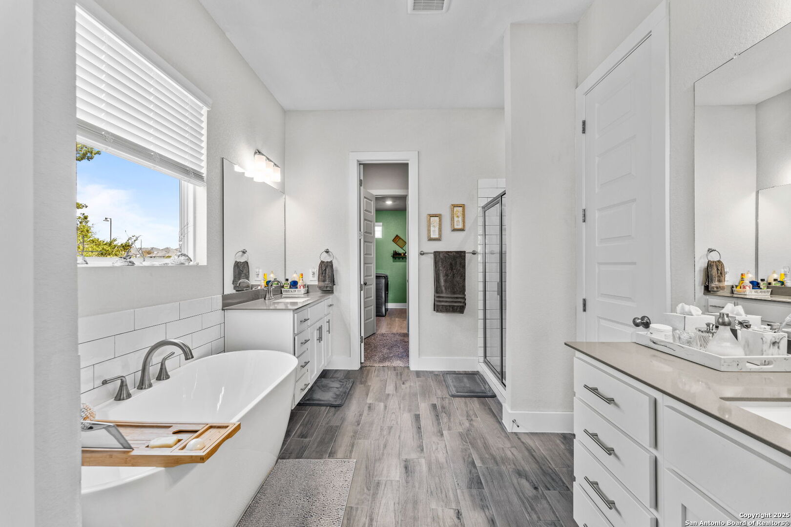 1411 Meyer Pkwy