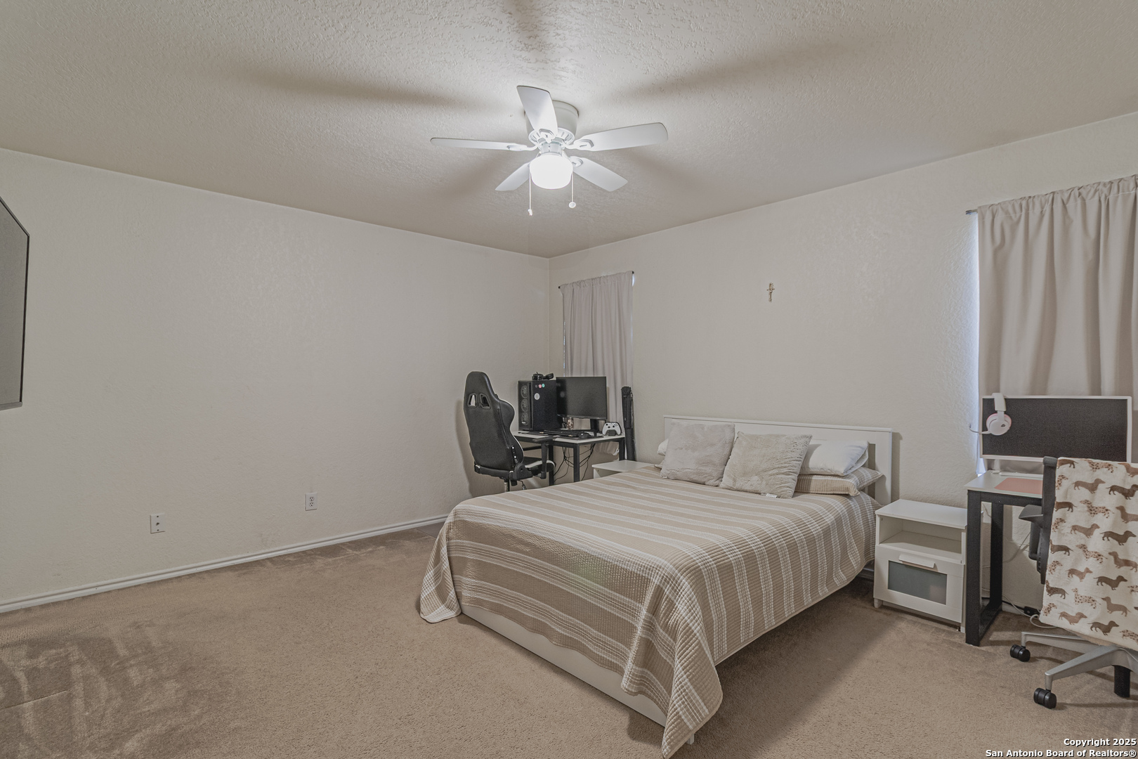 4907 HEATHER PASS