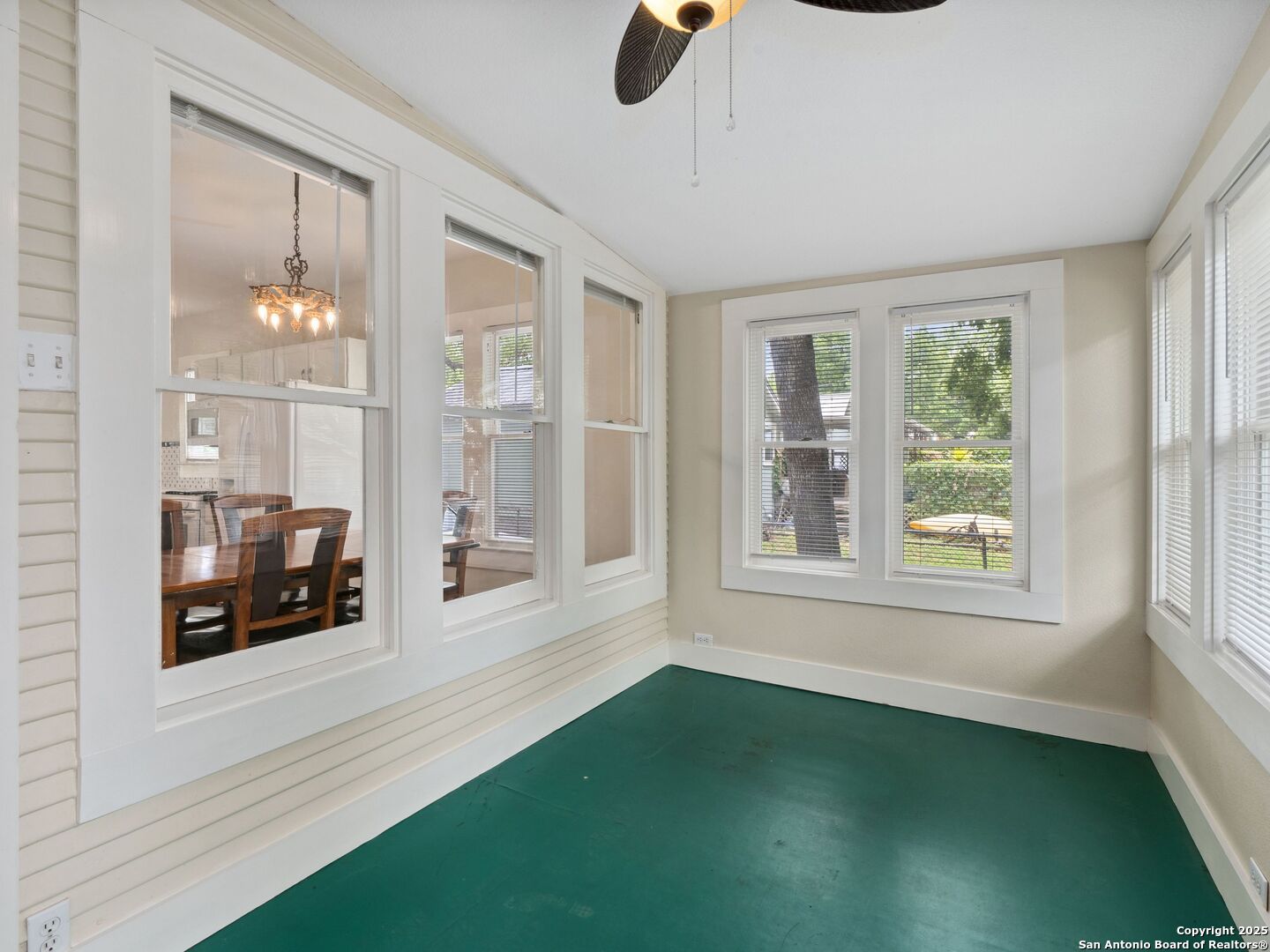 639 S Union