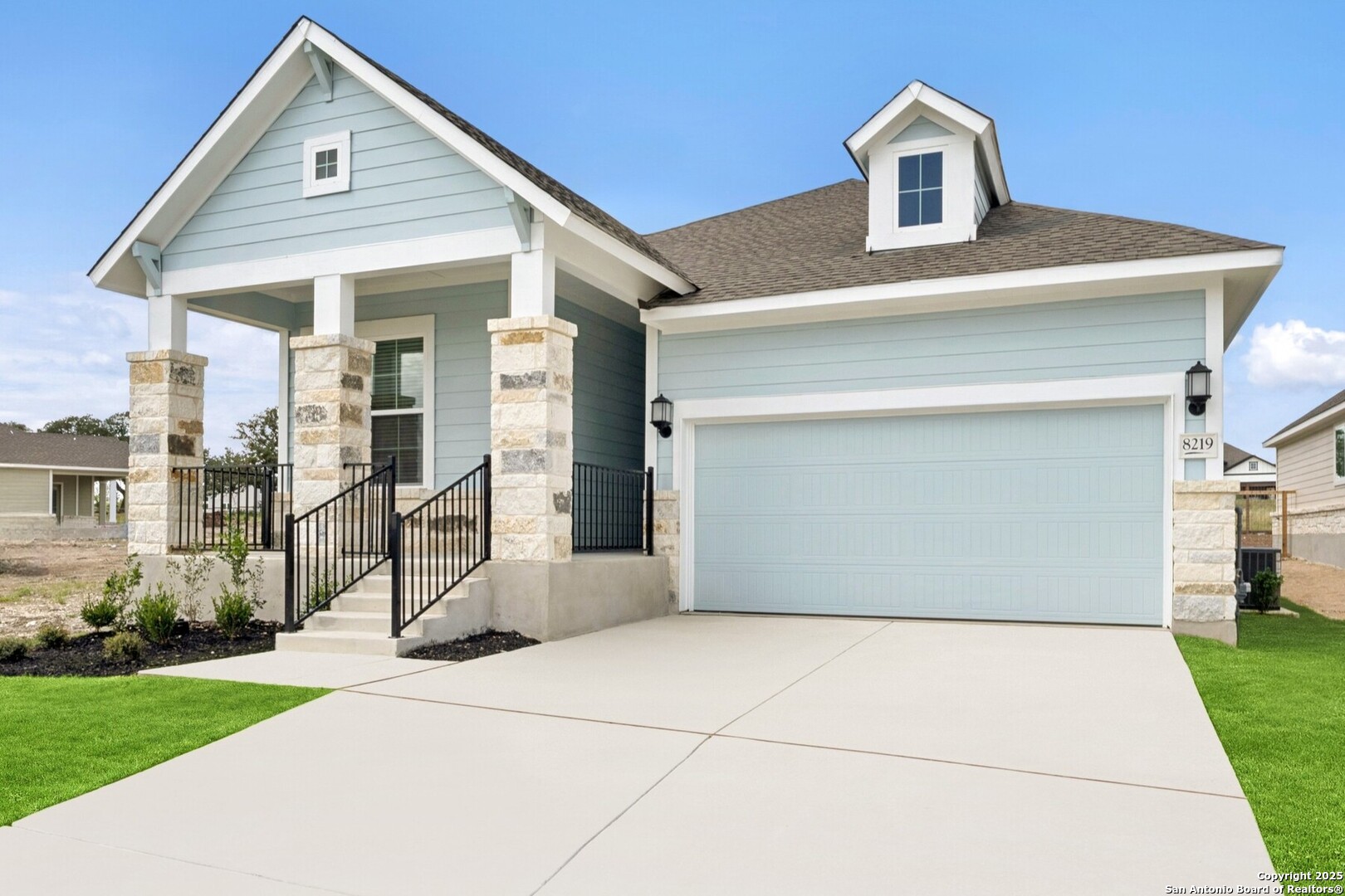 8219 Wellstone