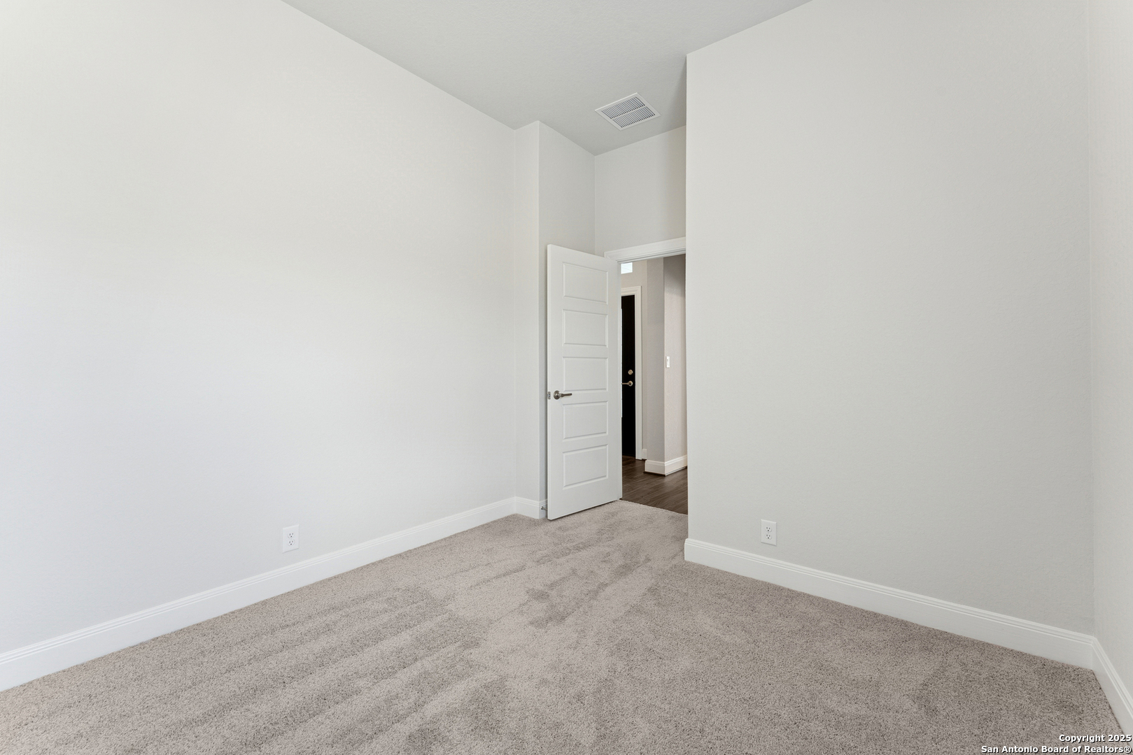 8219 Wellstone