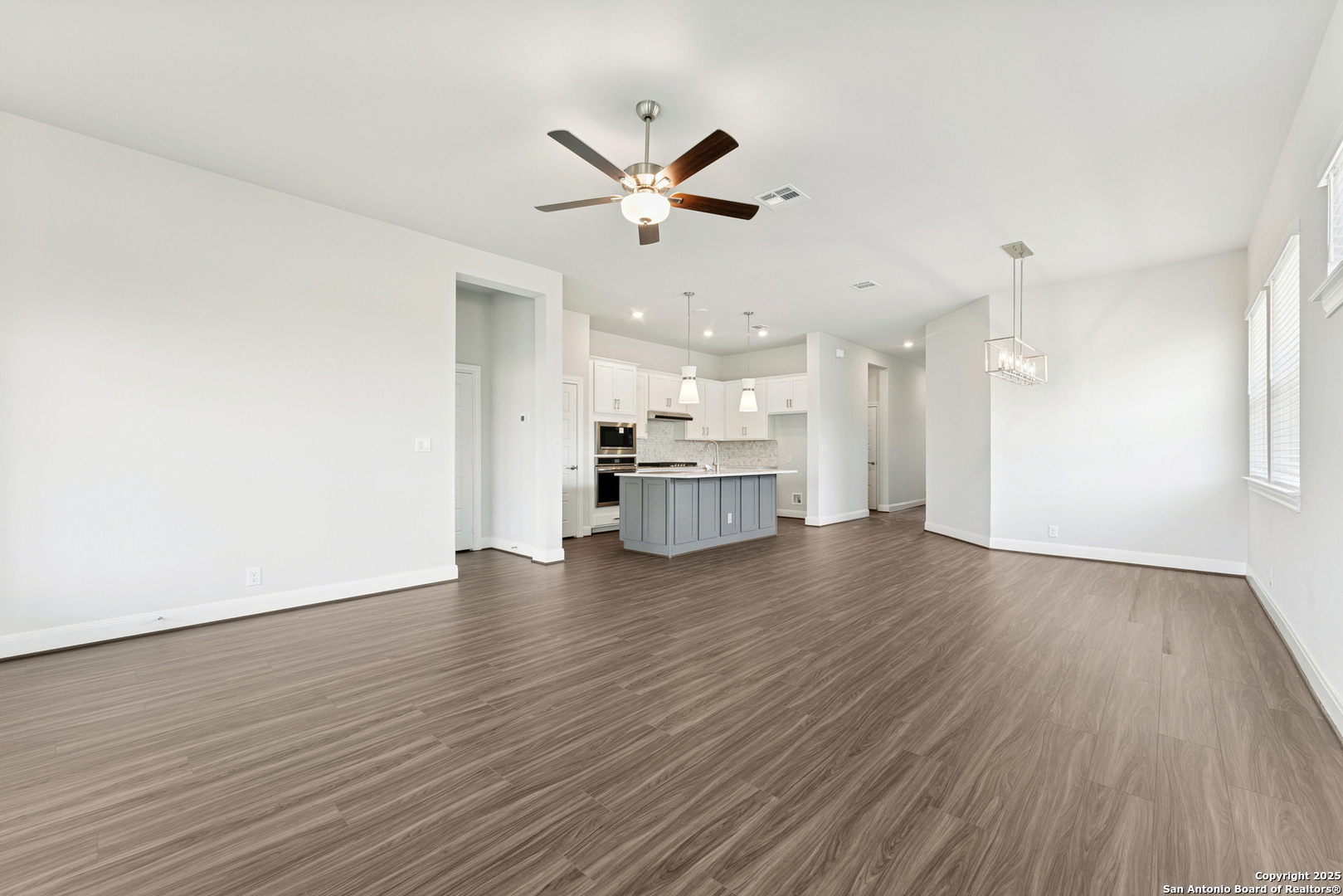 8219 Wellstone