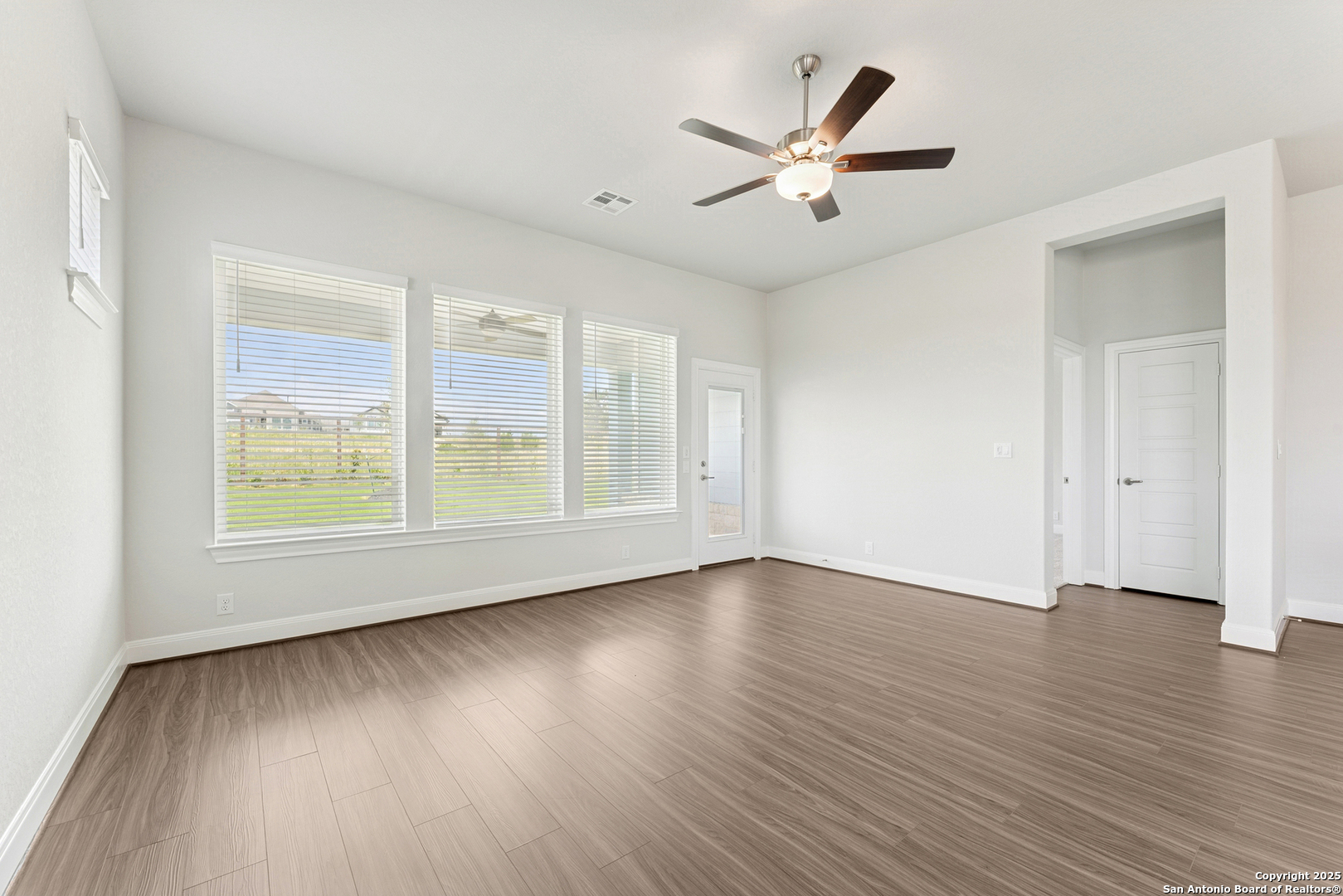 8219 Wellstone