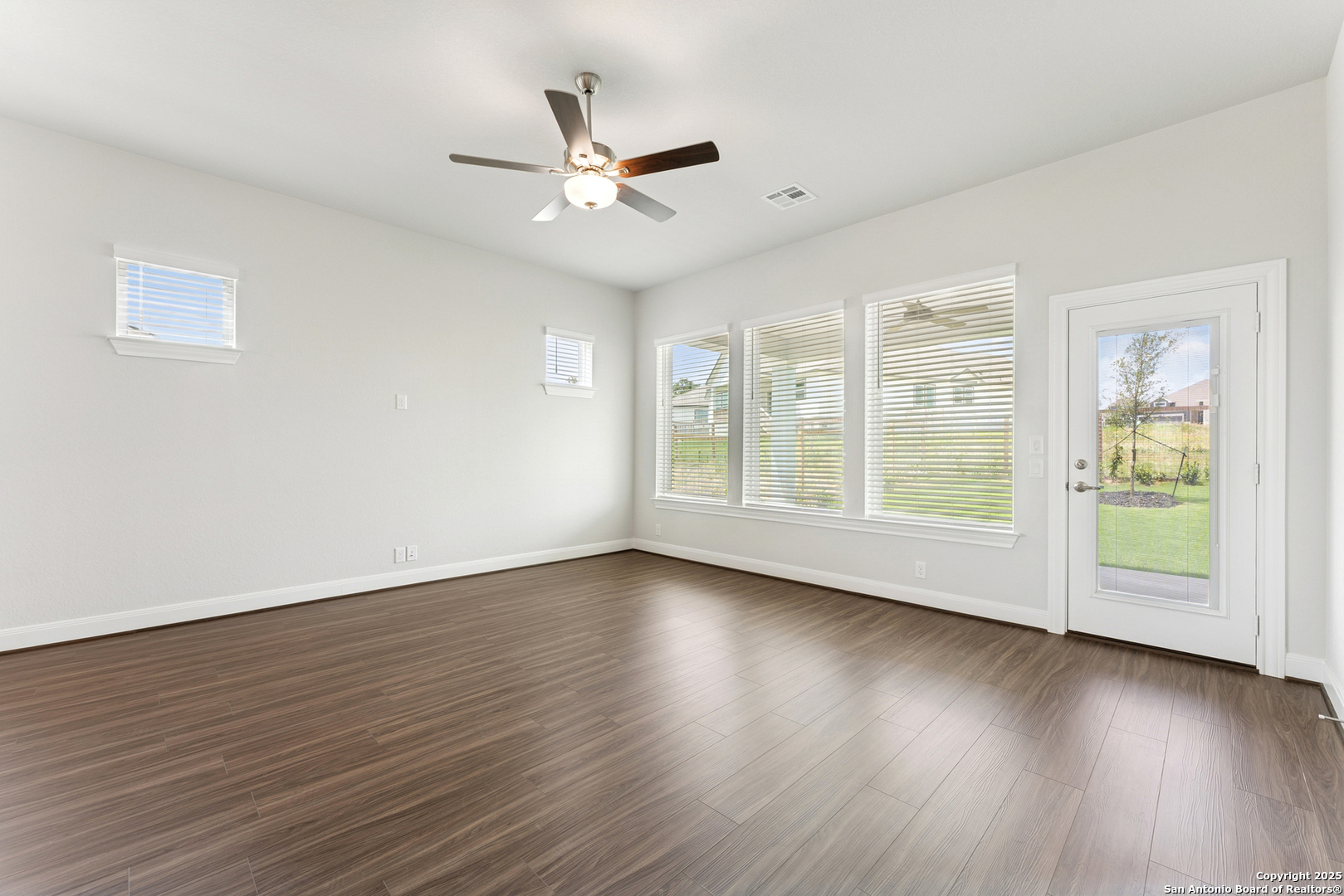 8219 Wellstone